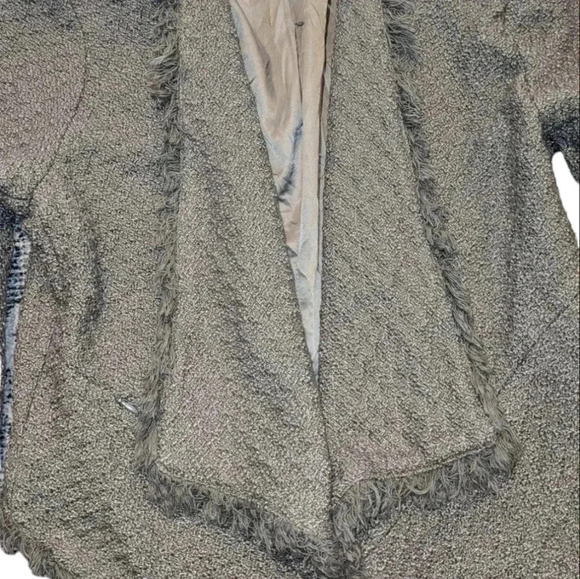 Blank Nyc Tweed Open Front Cropped Blazer size S - Picture 3 of 6